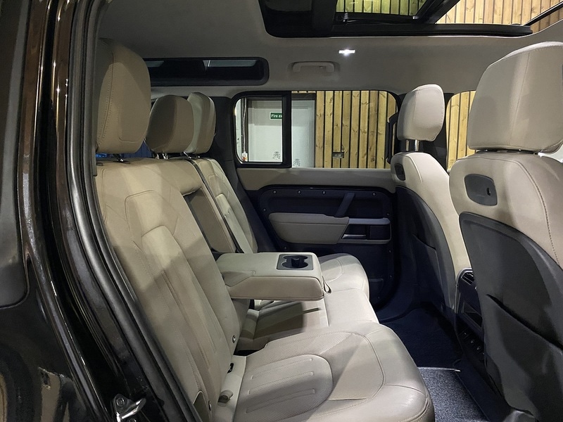 Used Land Rover Defender 110 2022 for sale - 76686844: Photo 54