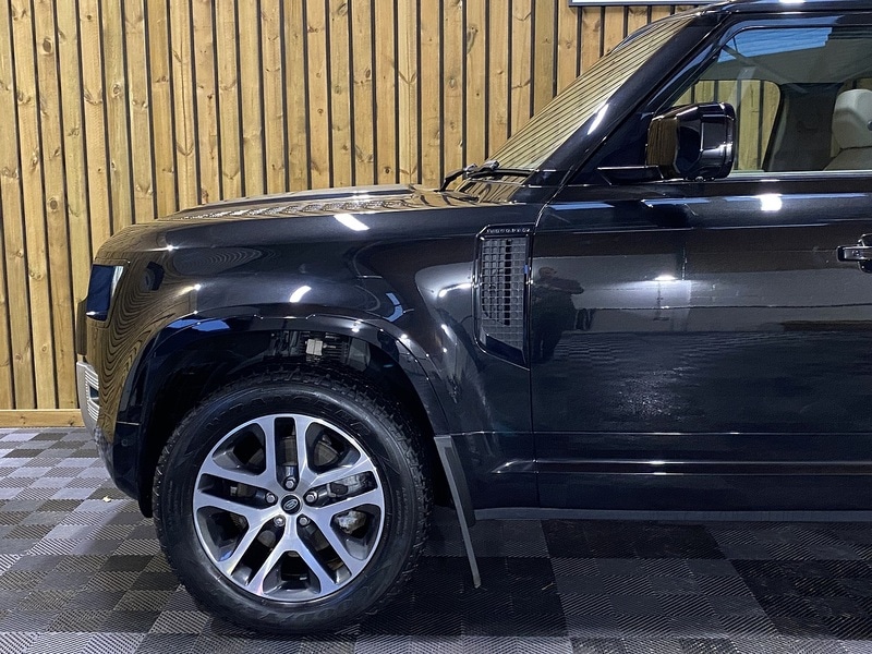 Used Land Rover Defender 110 2022 for sale - 76686844: Photo 62