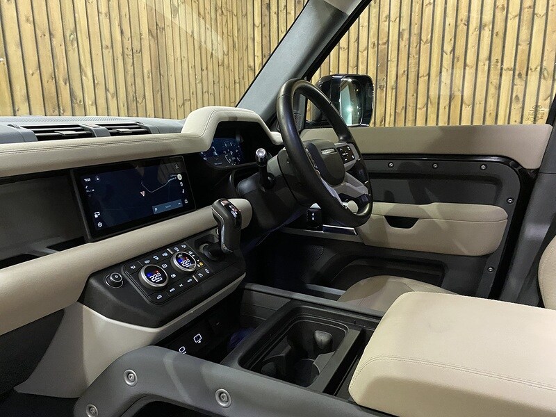 Used Land Rover Defender 110 2022 for sale - 76686844: Photo 63