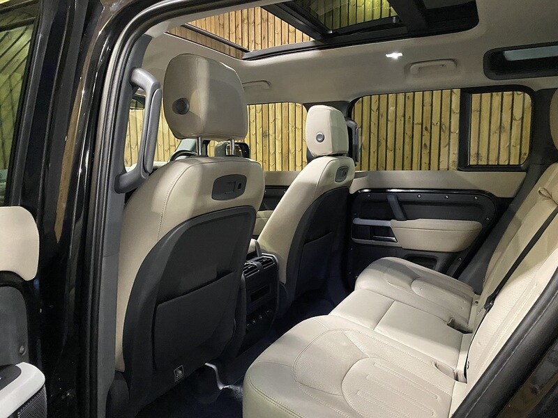 Used Land Rover Defender 110 2022 for sale - 76686844: Photo 75