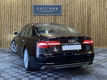 Used Audi S8 2015 for sale - 75604723: Photo