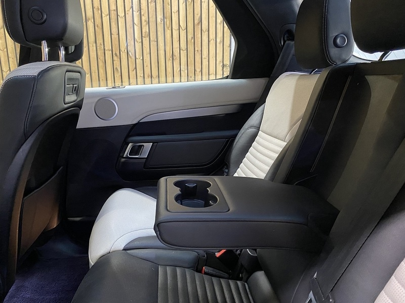 Used Land Rover Discovery 2021 for sale - 76036655: Photo 76