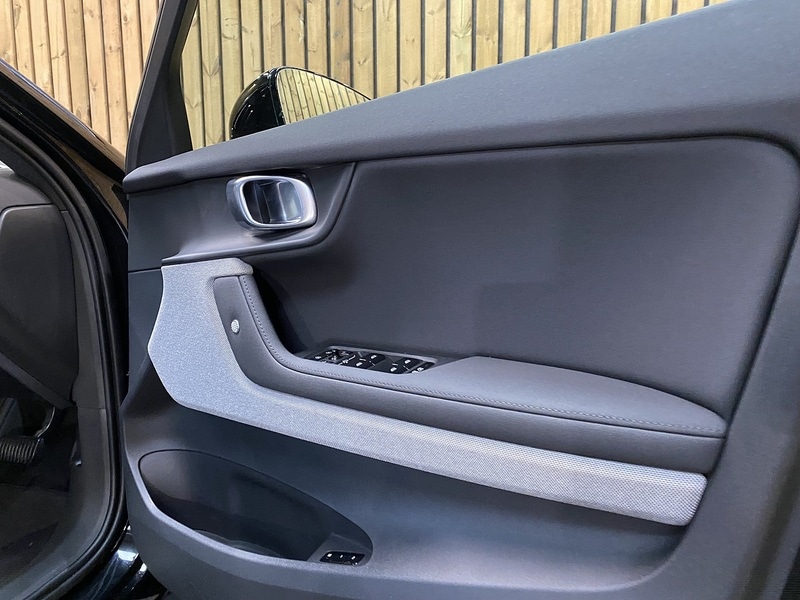 Used Polestar Polestar 2 2022 for sale - 76102073: Photo 44