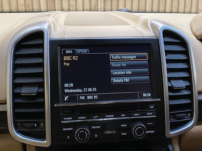 Used Porsche Cayenne 2016 for sale - 76352999: Photo 22