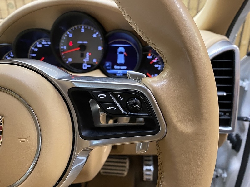 Used Porsche Cayenne 2016 for sale - 76352999: Photo 25