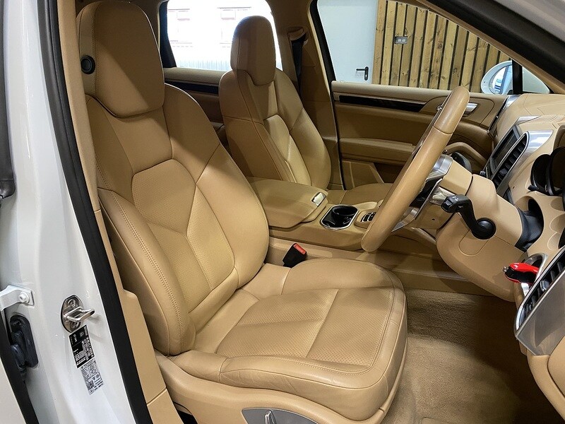 Used Porsche Cayenne 2016 for sale - 76352999: Photo 36