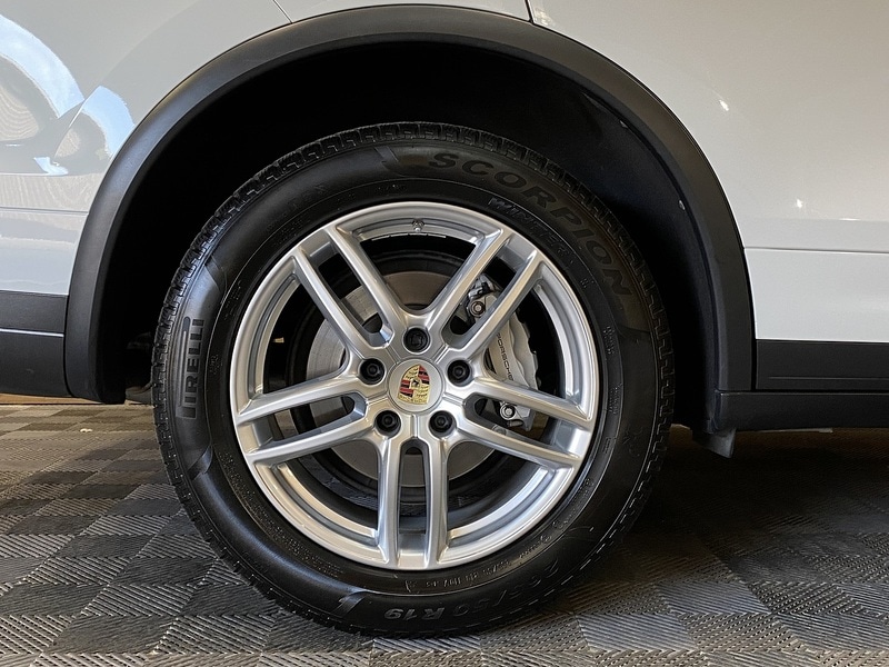 Used Porsche Cayenne 2016 for sale - 76352999: Photo 37