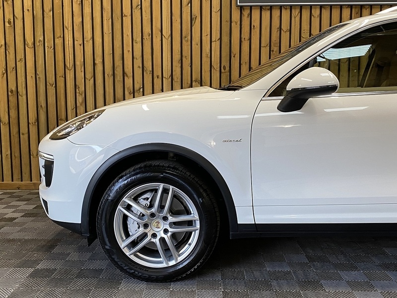 Used Porsche Cayenne 2016 for sale - 76352999: Photo 44