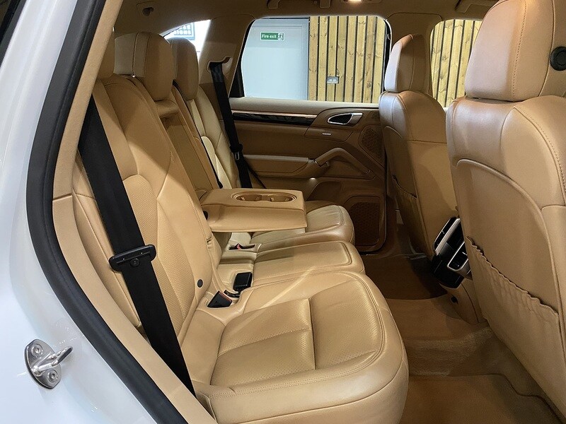 Used Porsche Cayenne 2016 for sale - 76352999: Photo 45