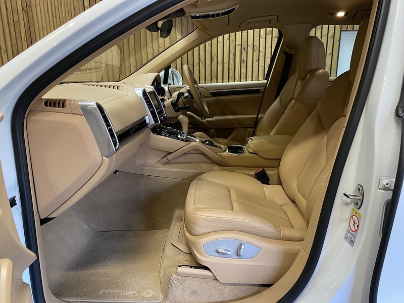 Used Porsche Cayenne 2016 for sale - 76352999: Photo 52