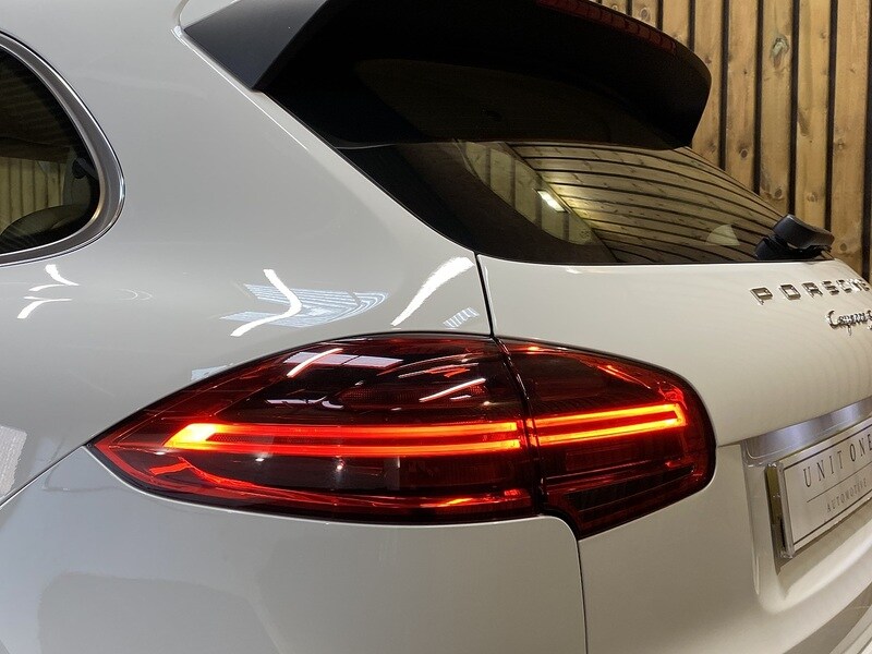 Used Porsche Cayenne 2016 for sale - 76352999: Photo 59