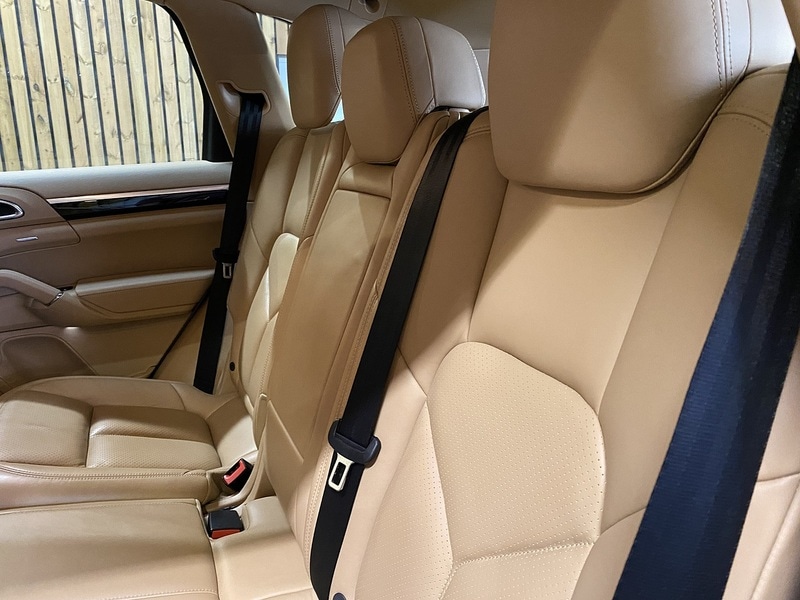 Used Porsche Cayenne 2016 for sale - 76352999: Photo 62