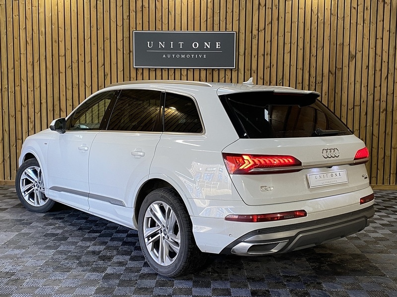 Used Audi Q7 2023 for sale - 76686846: Photo 3