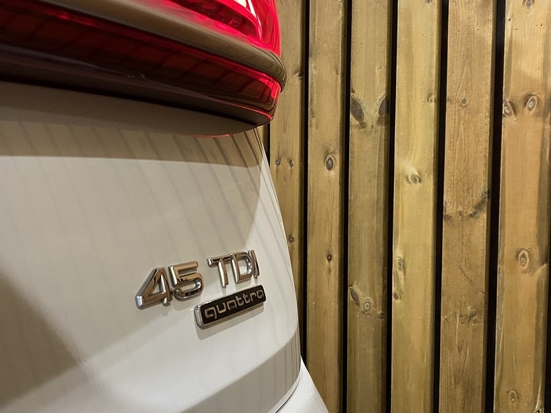 Used Audi Q7 2023 for sale - 76686846: Photo 40