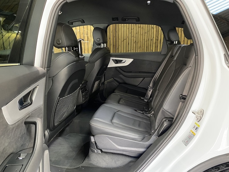 Used Audi Q7 2023 for sale - 76686846: Photo 9