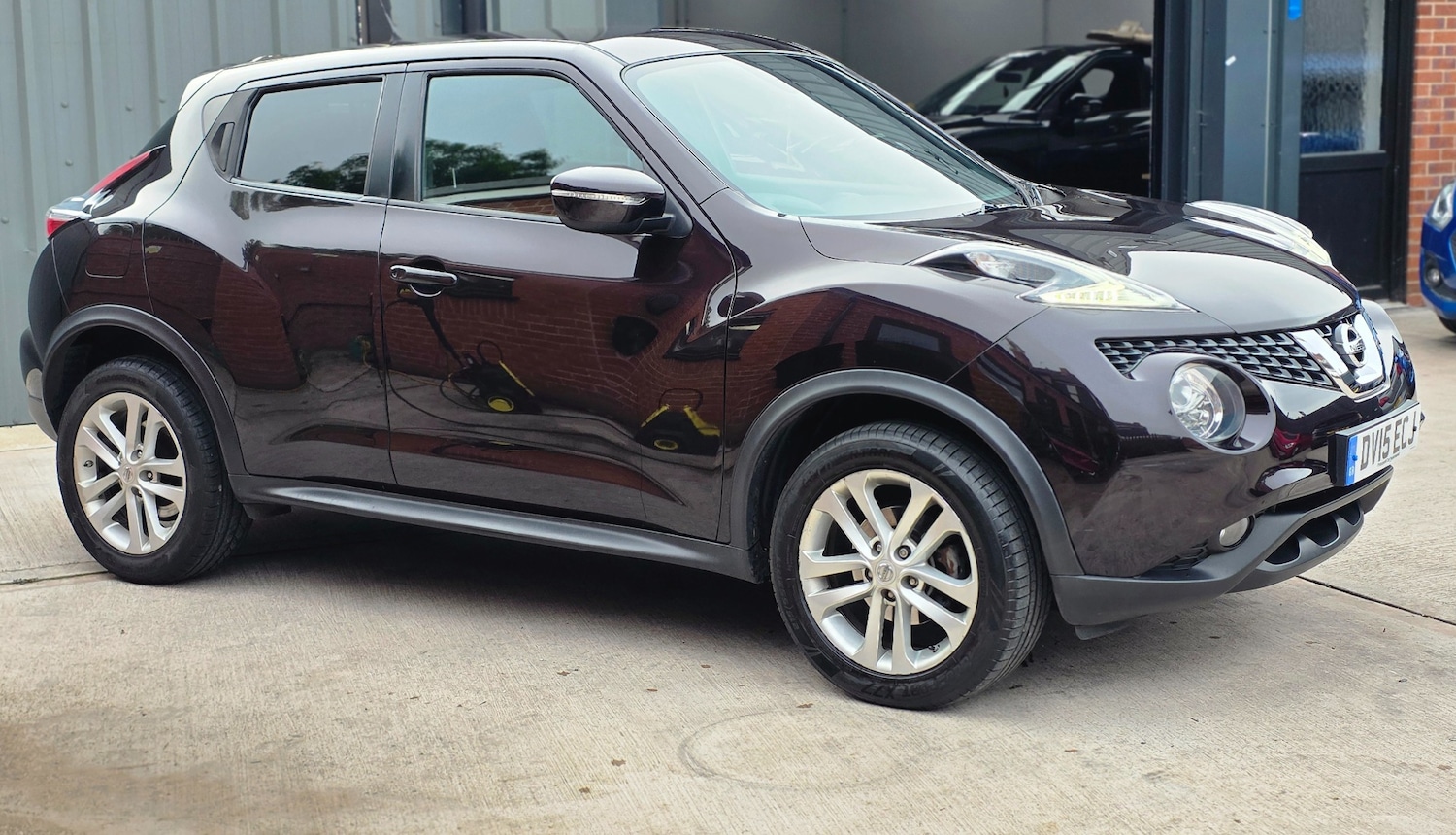 Used Nissan Juke 2015 for sale - 76105151: Photo 2
