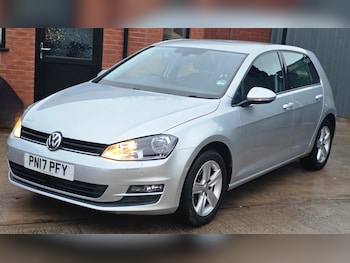 Used Volkswagen Golf 2017 for sale - 76972108: Photo