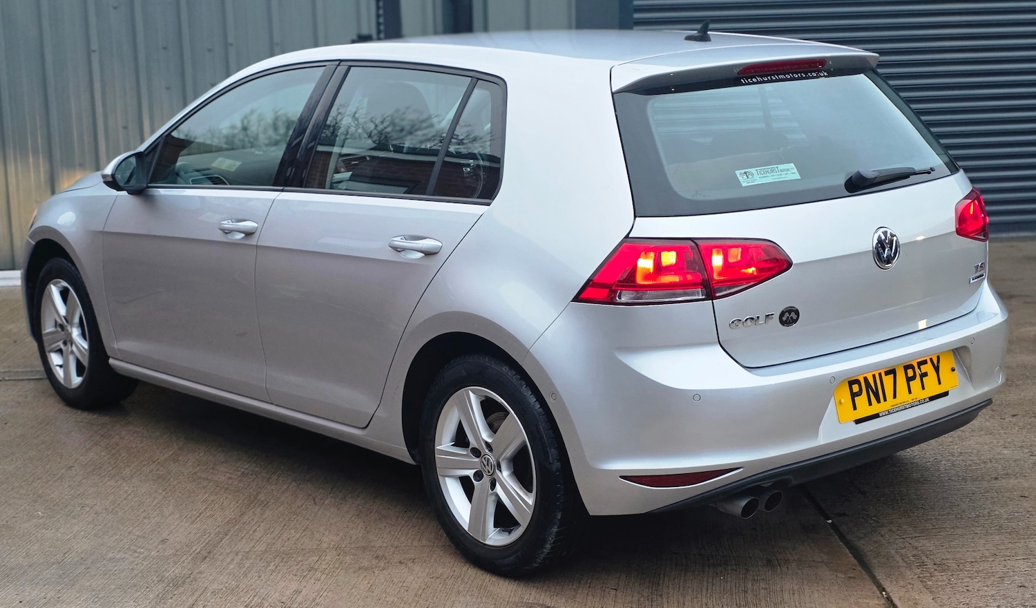 Used Volkswagen Golf 2017 for sale - 76972108: Photo 5