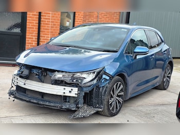 2022 (22) - 1.8 VVT-i Hybrid Design 5dr CVT