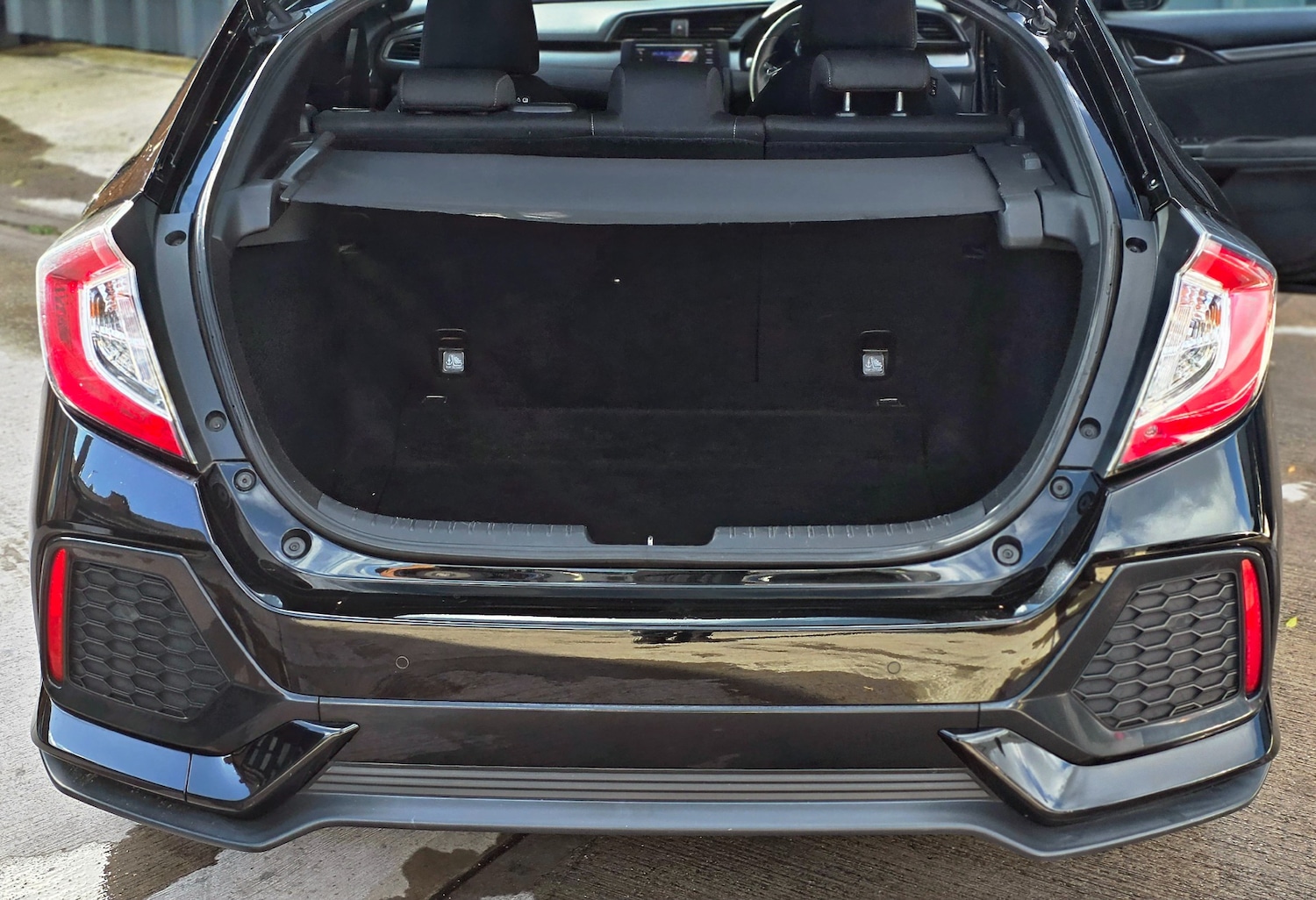 Used Honda Civic 2017 for sale - 76382863: Photo 11