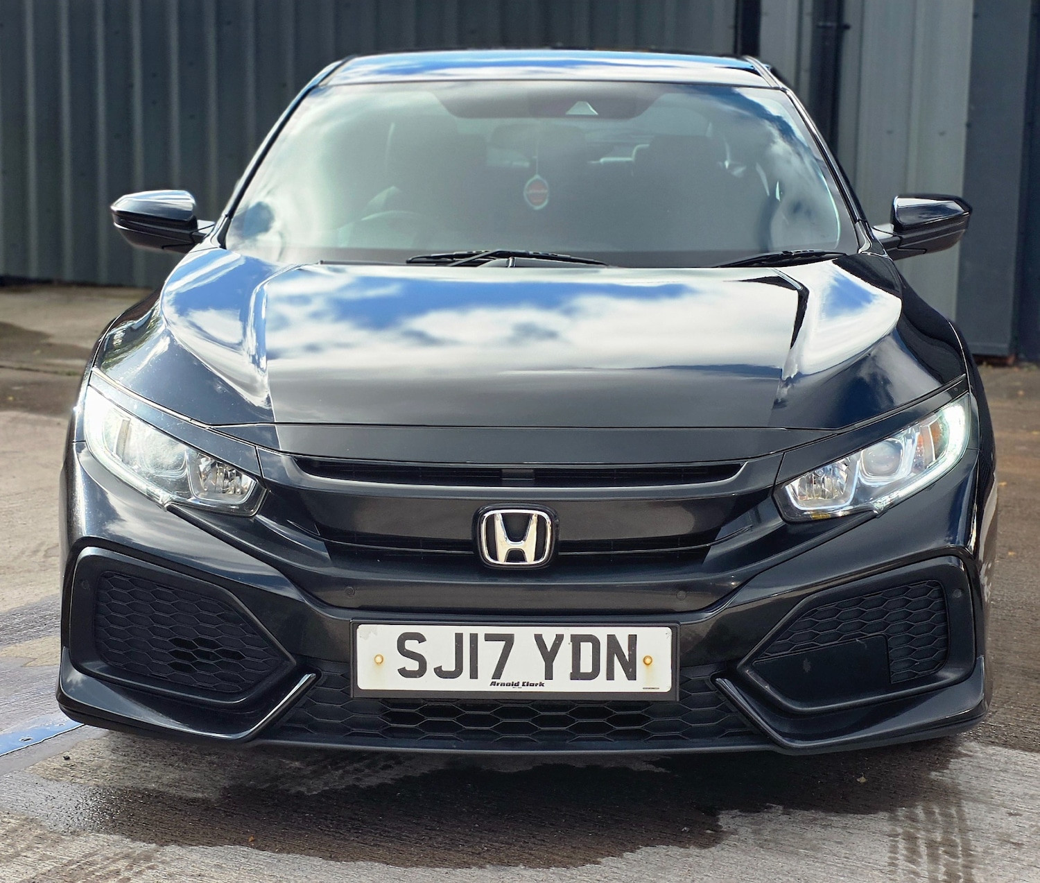 Used Honda Civic 2017 for sale - 76382863: Photo 3