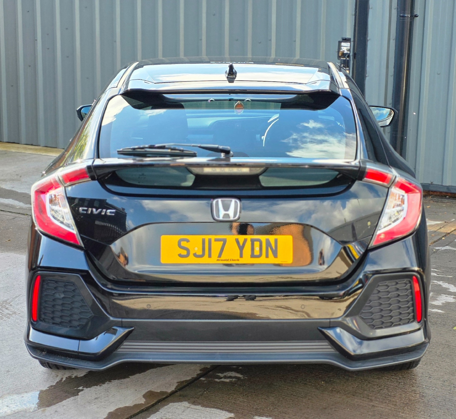 Used Honda Civic 2017 for sale - 76382863: Photo 9