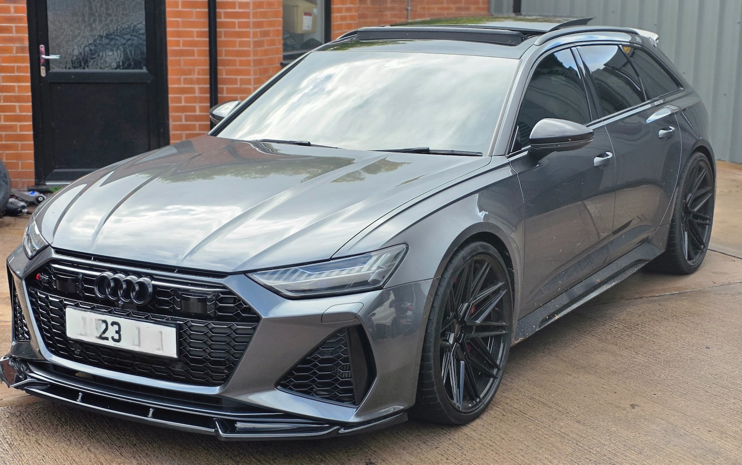 Used Audi RS6 2023 for sale - 76700530: Photo 3