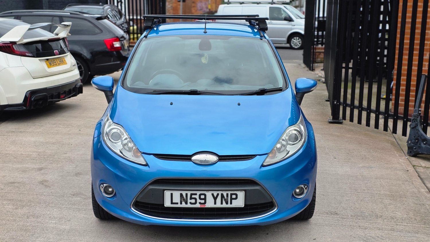 Used Ford Fiesta 2009 for sale - 76377002: Photo 2