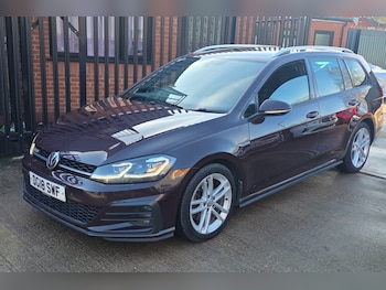 Used Volkswagen Golf 2018 for sale - 77564147: Photo