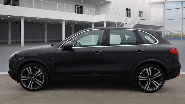 Used Porsche Cayenne 2012 for sale - 76165299: Photo 6