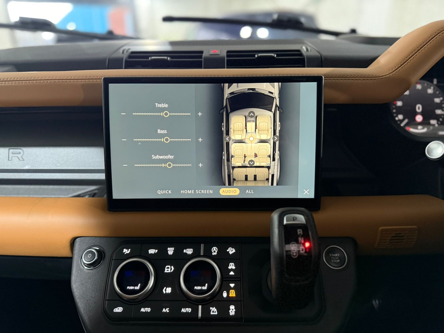 Used Land Rover Defender 2023 for sale - 78018654: Photo 15