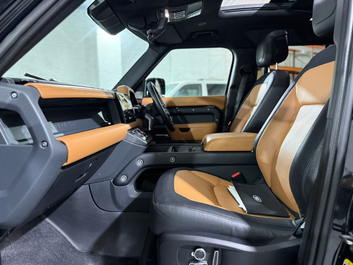 Used Land Rover Defender 2023 for sale - 78018654: Photo 19