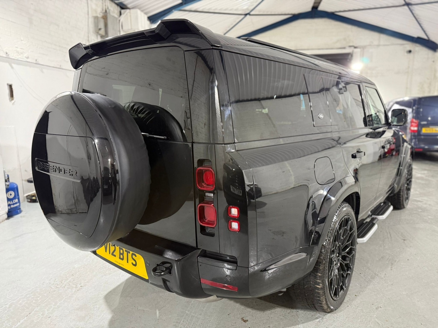 Used Land Rover Defender 2023 for sale - 78018654: Photo 9