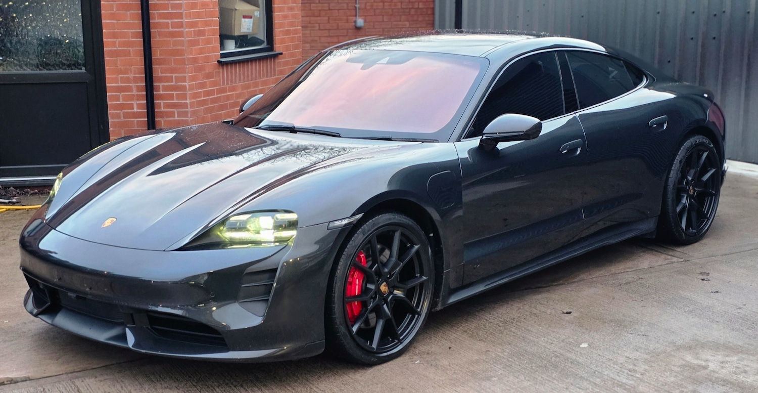 Used Porsche Taycan 2022 for sale - 77038689: Photo 3