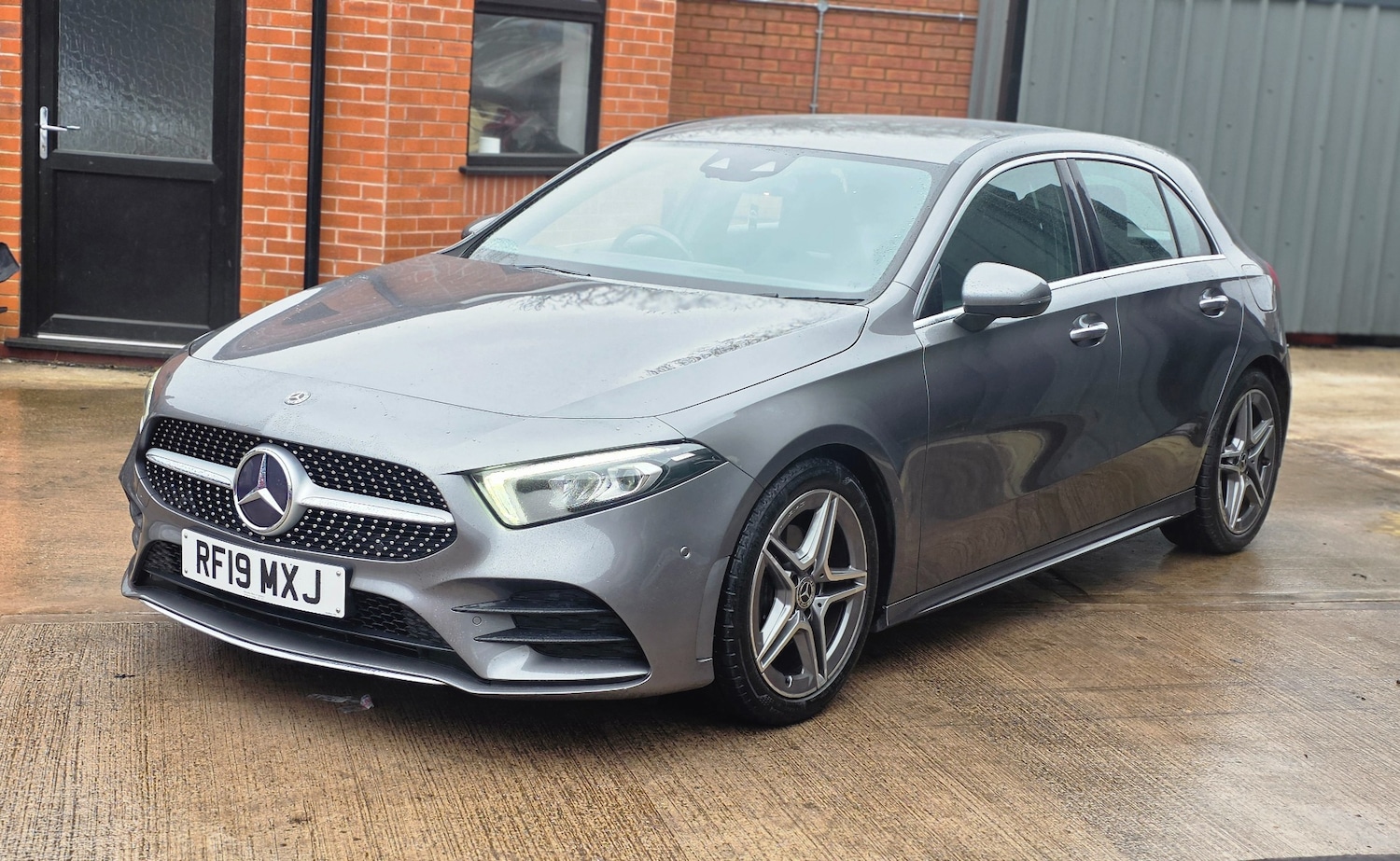 Used Mercedes-Benz A-Class 2019 for sale - 77851840: Photo 2