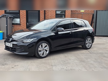 Used Volkswagen Golf 2024 for sale - 79542982: Photo