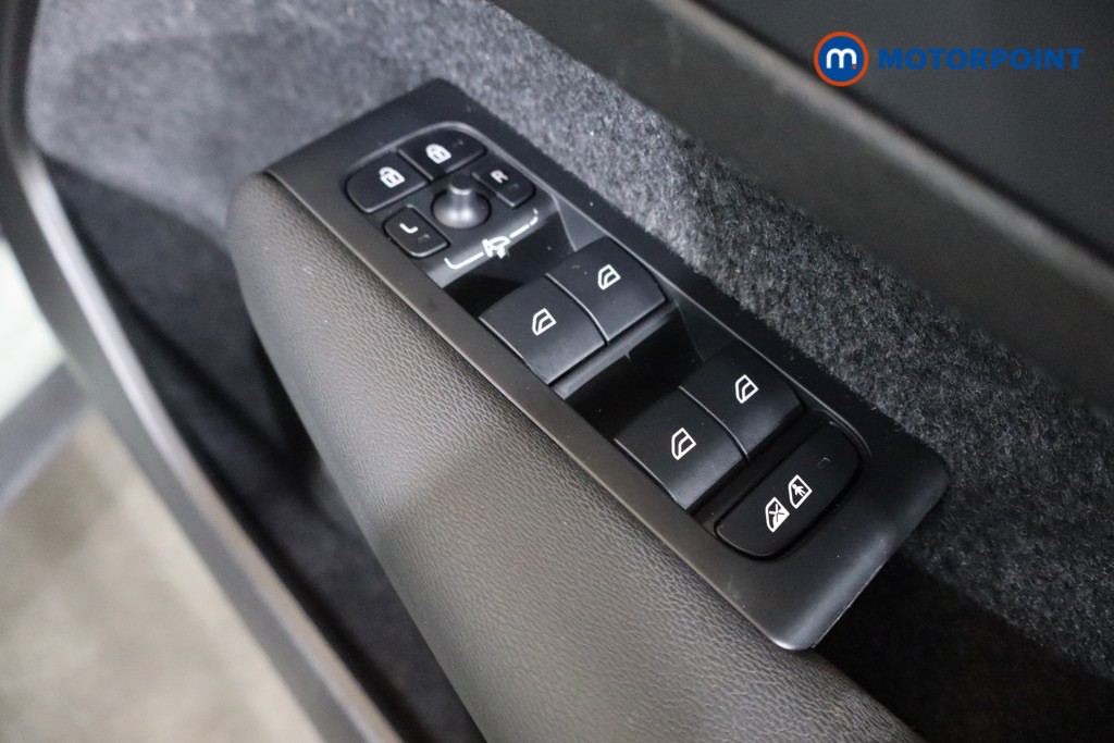 Used Volvo XC40 2023 for sale - 76411460: Photo 26