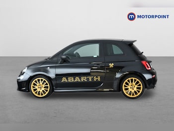Used Abarth 695 2024 for sale - 79516246: Photo