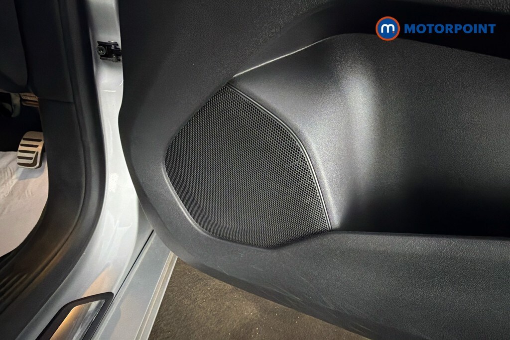 Used Volvo V40 2017 for sale - 78026829: Photo 24