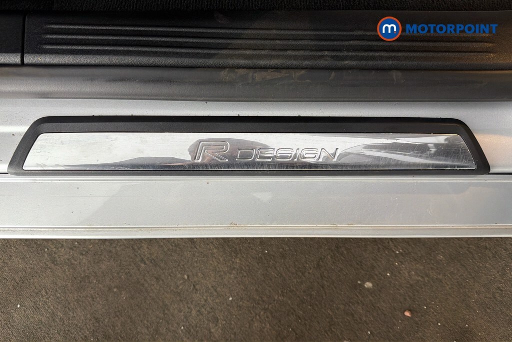 Used Volvo V40 2017 for sale - 78026829: Photo 26