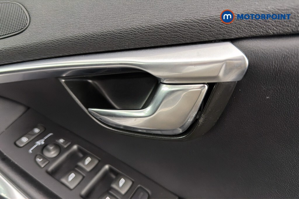 Used Volvo V40 2017 for sale - 78026829: Photo 33