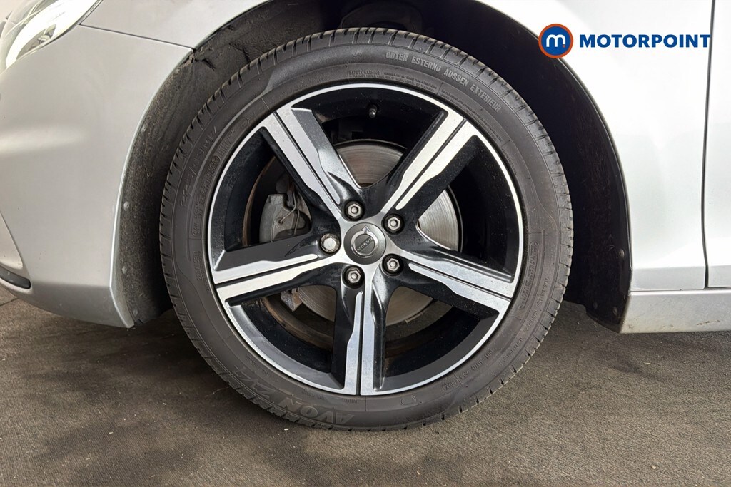 Used Volvo V40 2017 for sale - 78026829: Photo 37