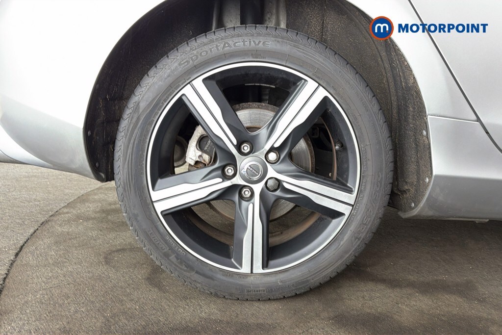 Used Volvo V40 2017 for sale - 78026829: Photo 39