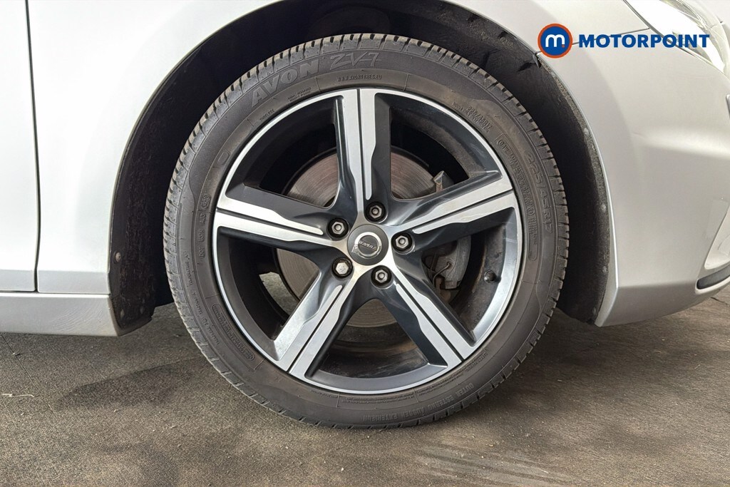 Used Volvo V40 2017 for sale - 78026829: Photo 40