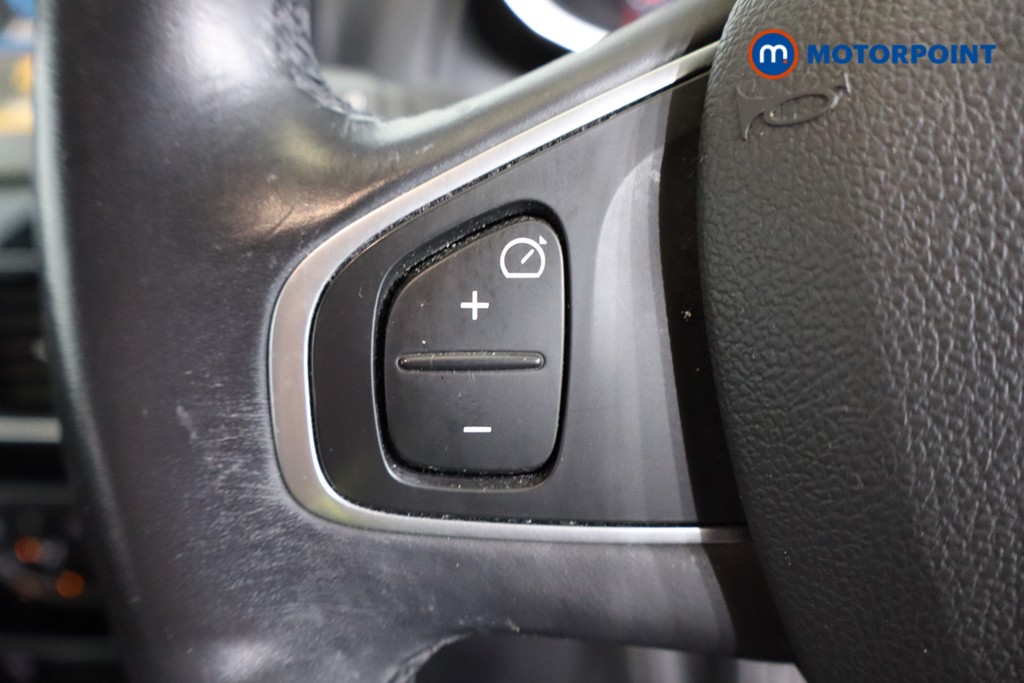 Used Renault Clio 2018 for sale - 76774379: Photo 21