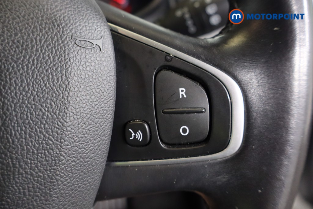 Used Renault Clio 2018 for sale - 76774379: Photo 22