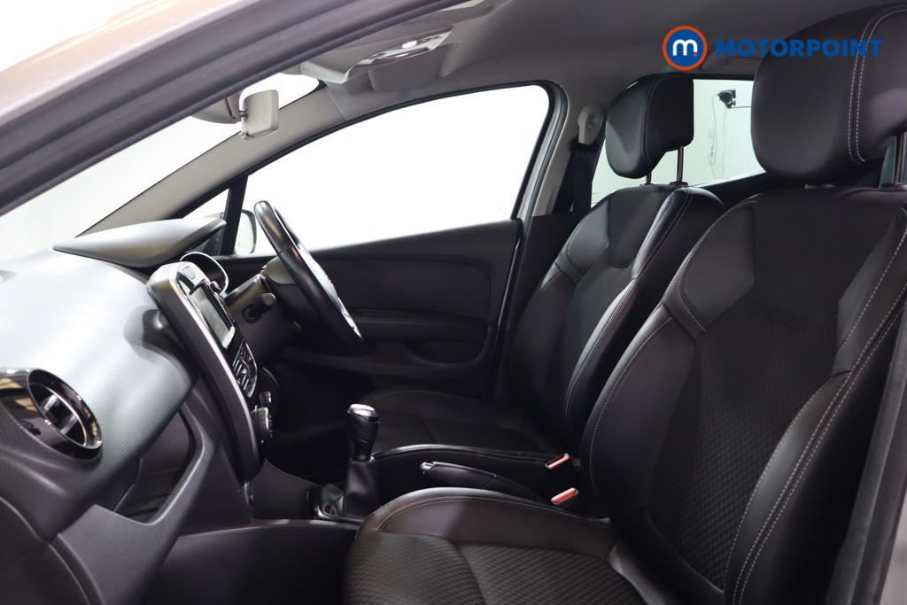 Used Renault Clio 2018 for sale - 76774379: Photo 28