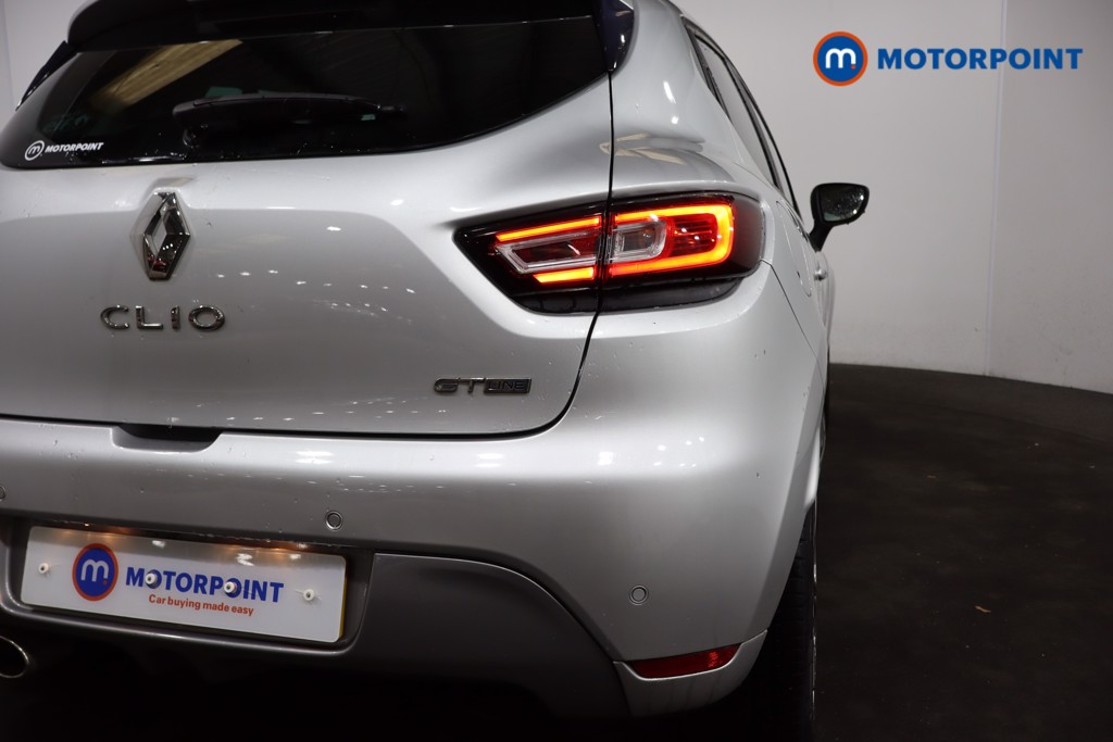 Used Renault Clio 2018 for sale - 76774379: Photo 37