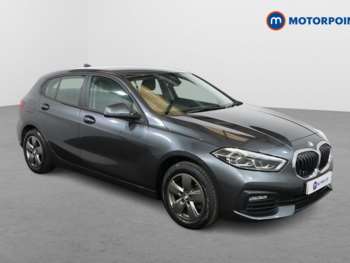 2020 - 118i SE 5dr