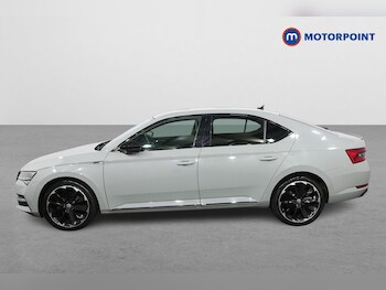 Used Skoda Superb 2022 for sale - 76933730: Photo